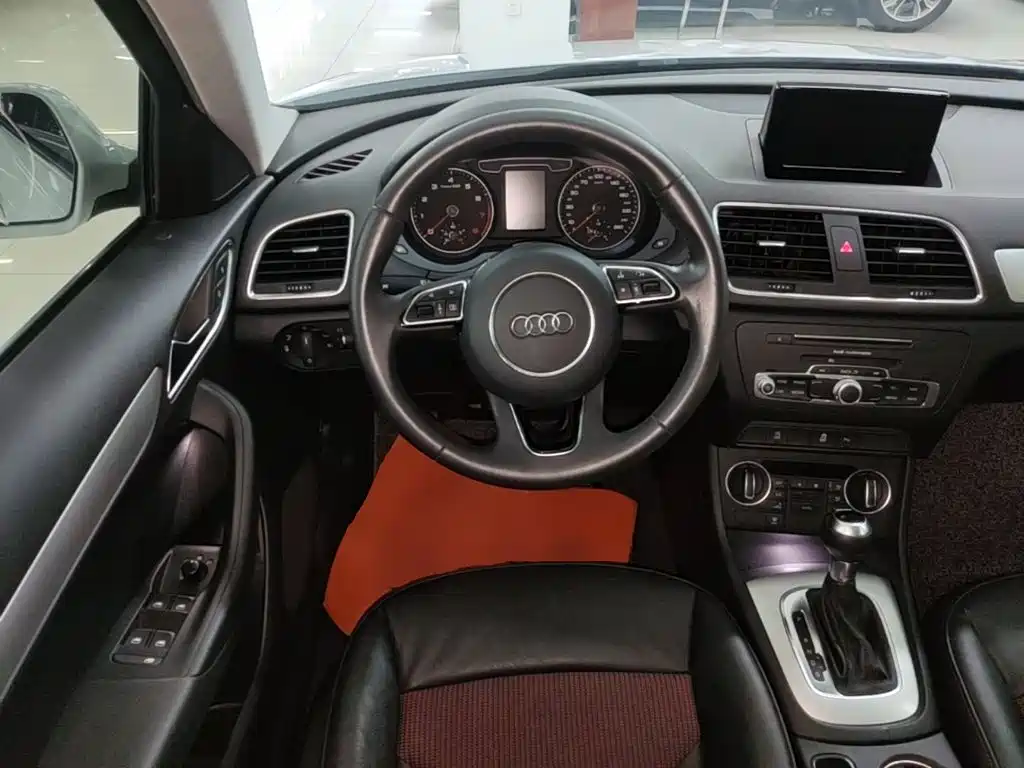Audi Q3 — миниатюра 11