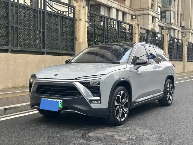 NIO NIO ES8 2018