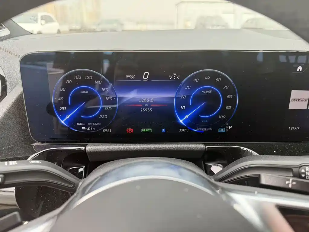 Mercedes-Benz EQA — миниатюра 8
