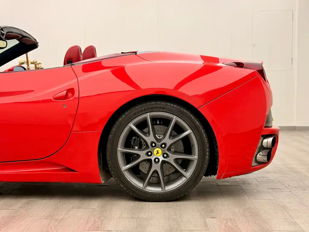 Ferrari California T — миниатюра 10