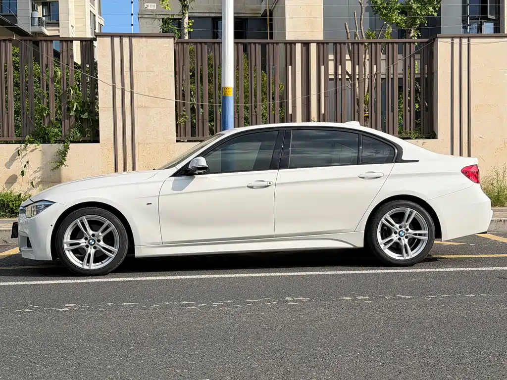 BMW 3 Series — миниатюра 4