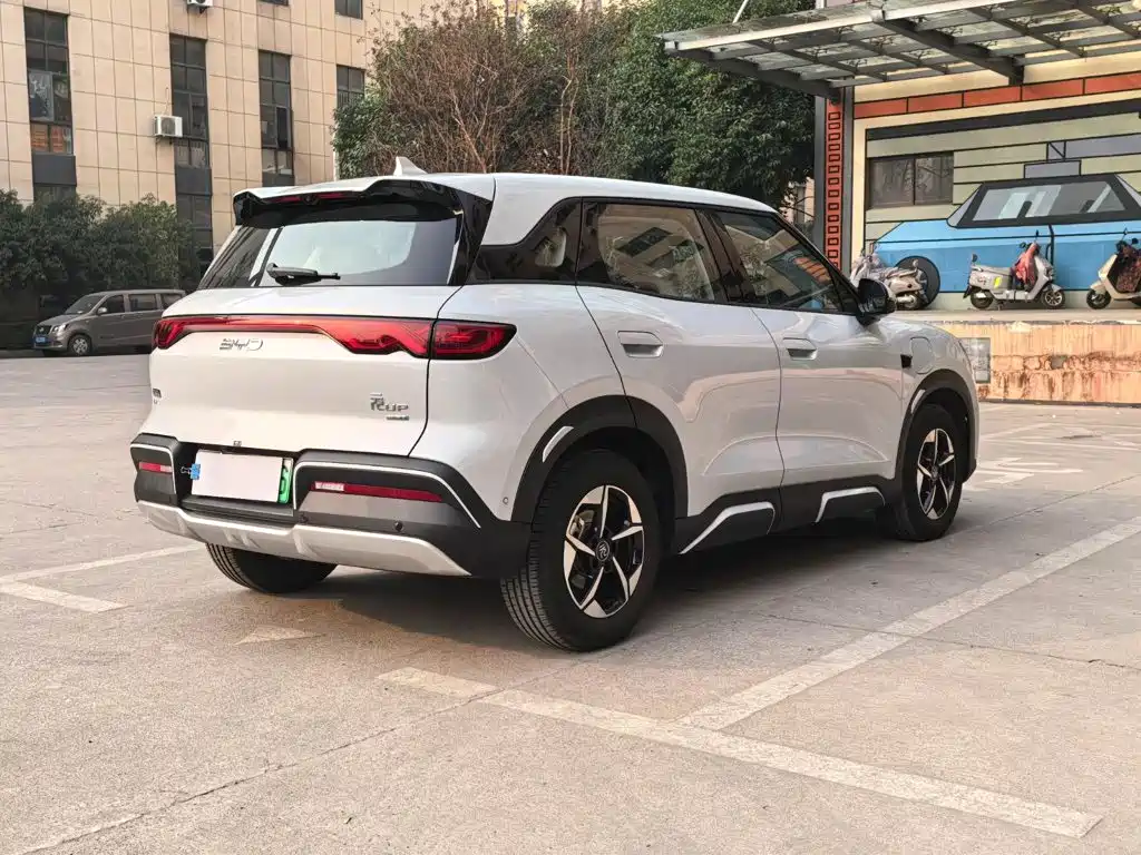 BYD Yuan UP — миниатюра 14