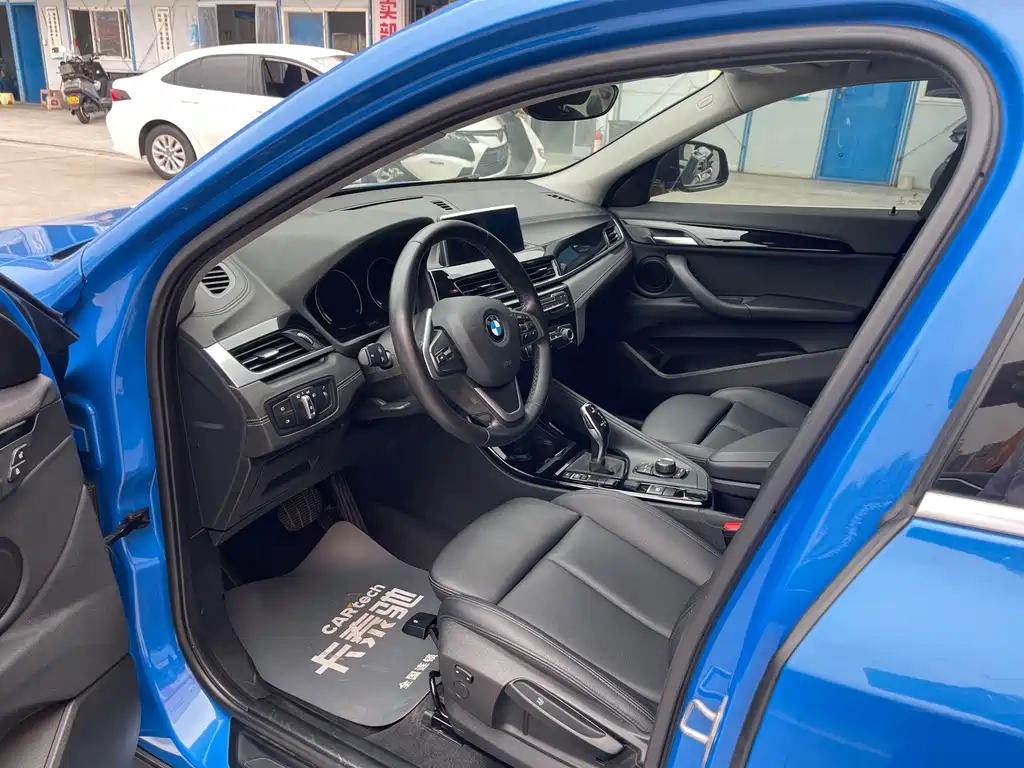 BMW X2 (Import) — миниатюра 6