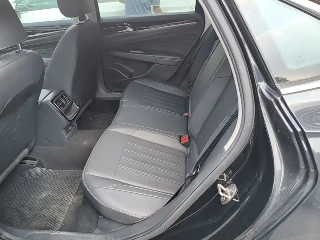 Volkswagen Passat — миниатюра 17