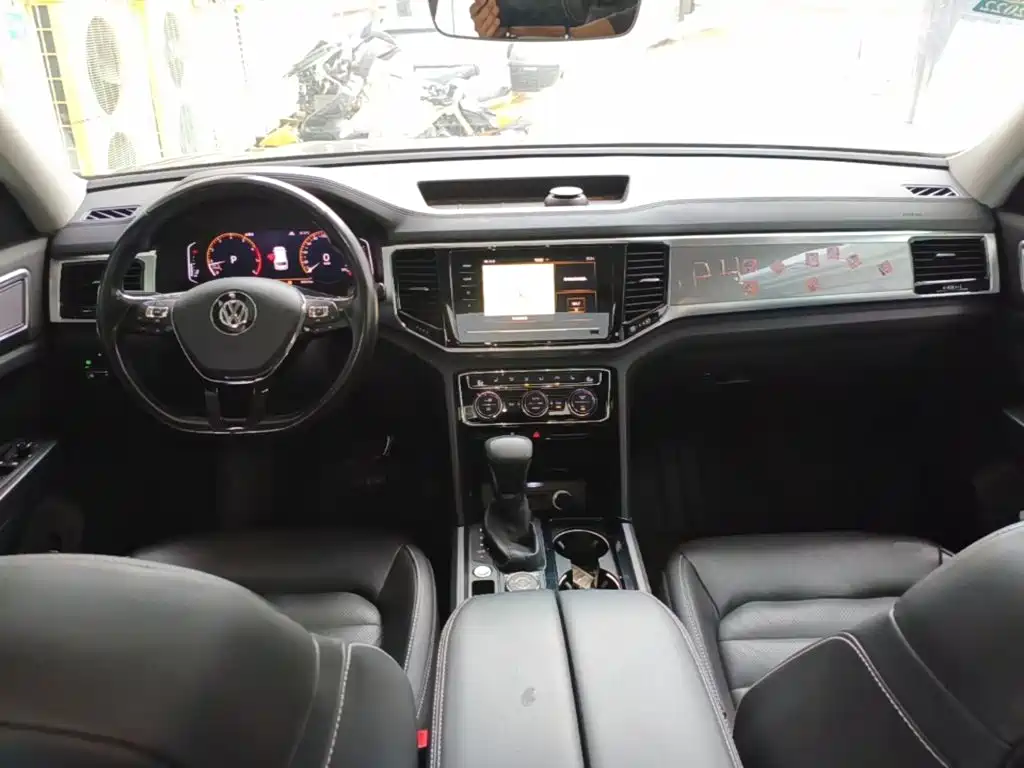 Volkswagen Teramont — миниатюра 10