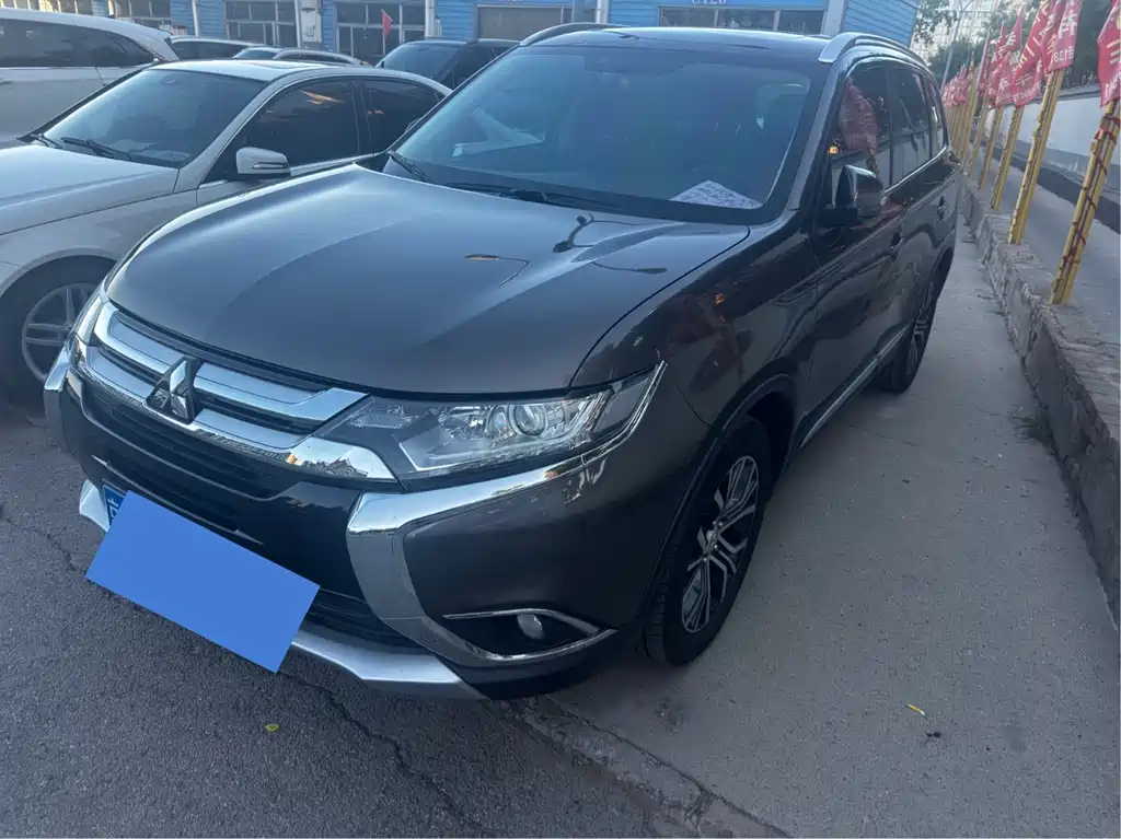Mitsubishi Outlander 2018