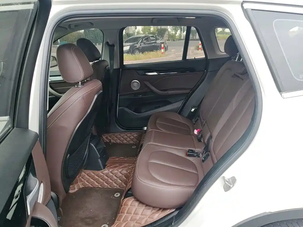 BMW X1 — миниатюра 17