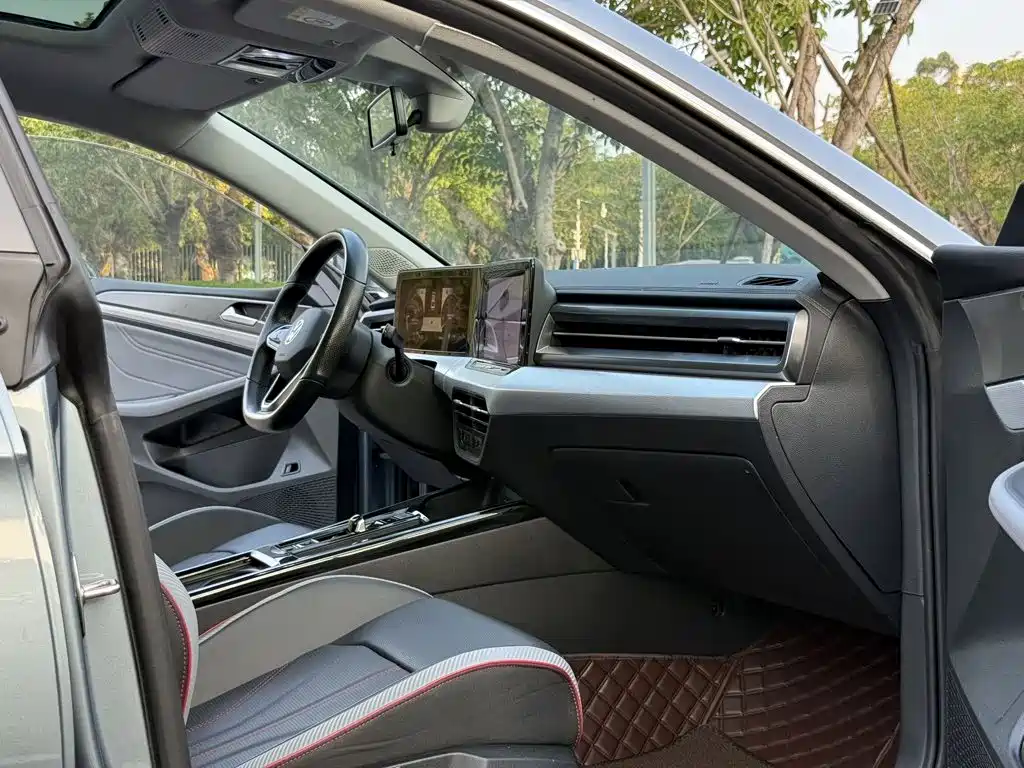 Volkswagen Lamando — миниатюра 8