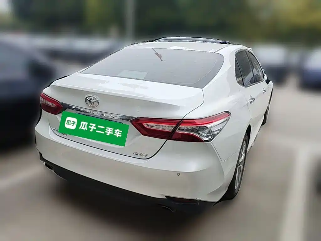 Toyota Camry — миниатюра 10
