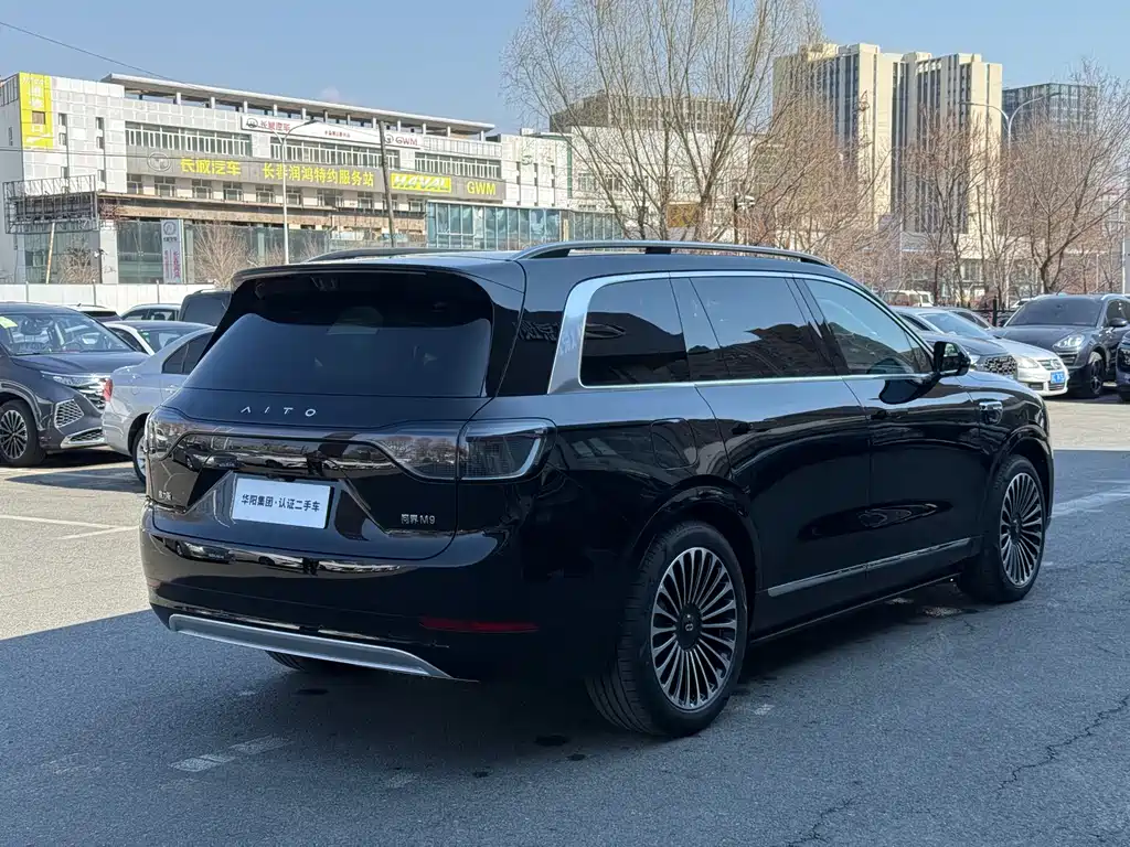 Aito M9 2025 Ultra 52kWh 6 мест (192 )