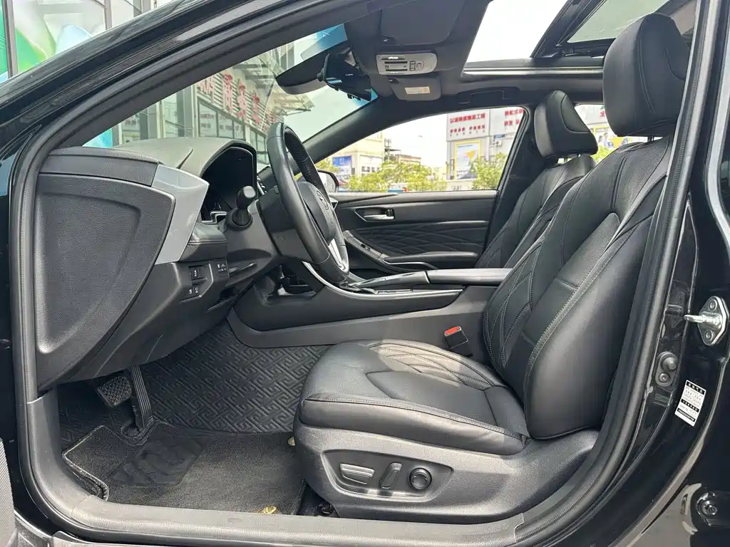 Toyota Avalon — миниатюра 12