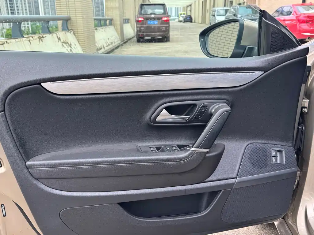 Volkswagen CC — миниатюра 5
