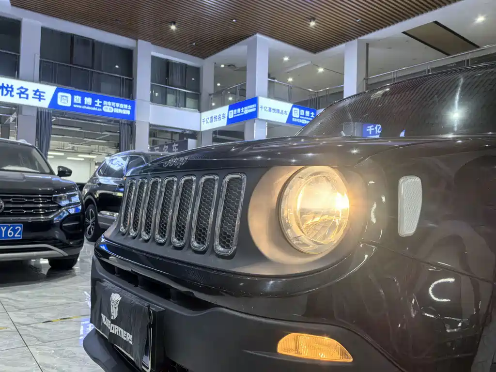 Jeep Renegade — миниатюра 15