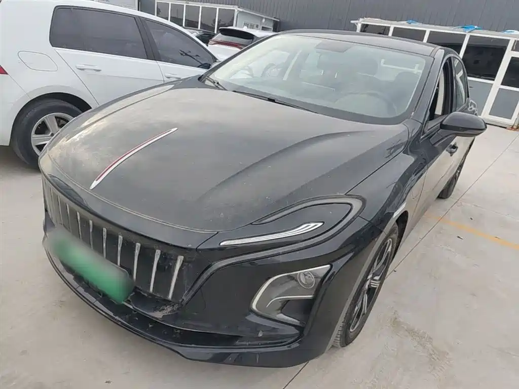 Hongqi Hongqi E-QM5 2024