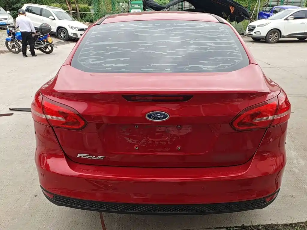 Ford Focus — миниатюра 6