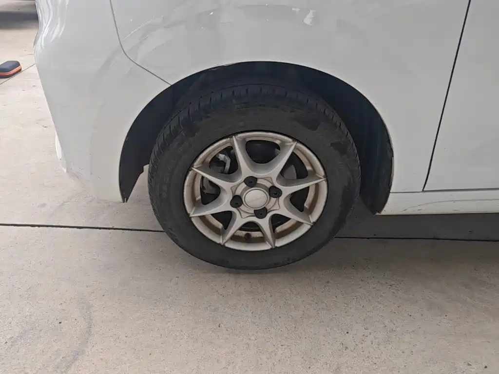 Roewe Clever — миниатюра 23