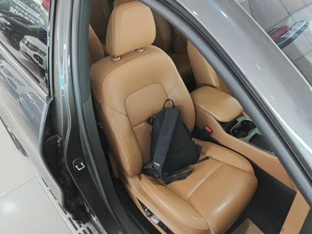Li Auto Li ONE — миниатюра 25