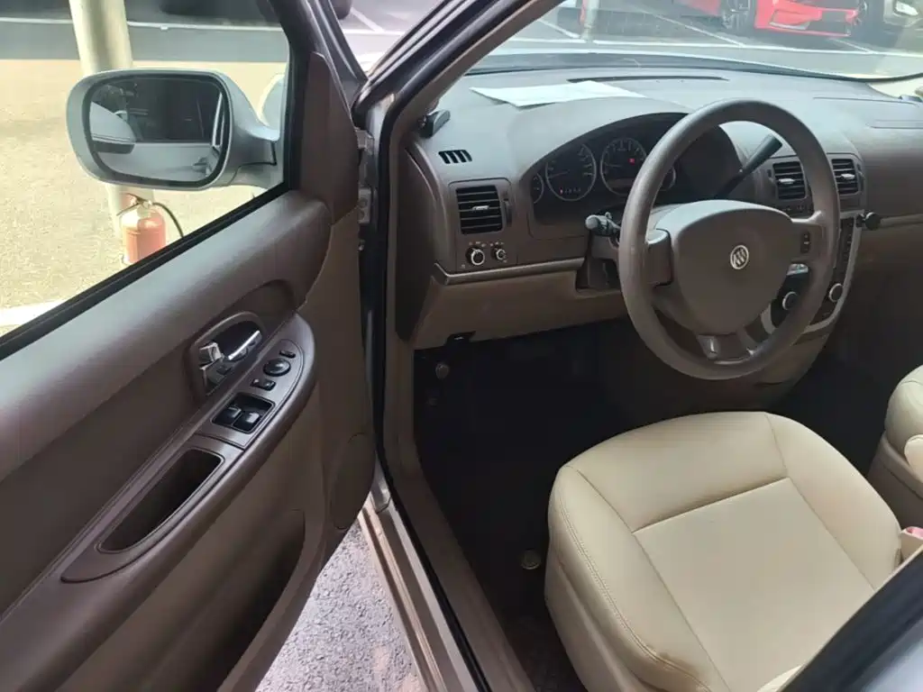 Buick GL8 — миниатюра 16