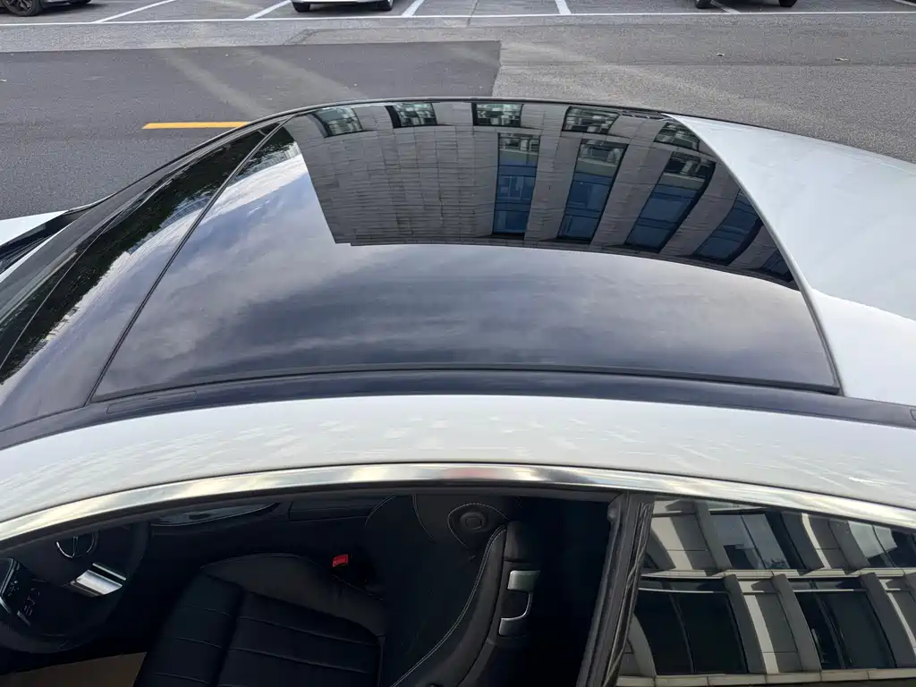Mercedes-Benz E-Class (Import) — миниатюра 8