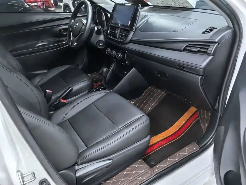 Toyota Vios FS — миниатюра 10