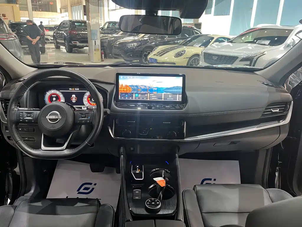 Nissan X-Trail — миниатюра 4