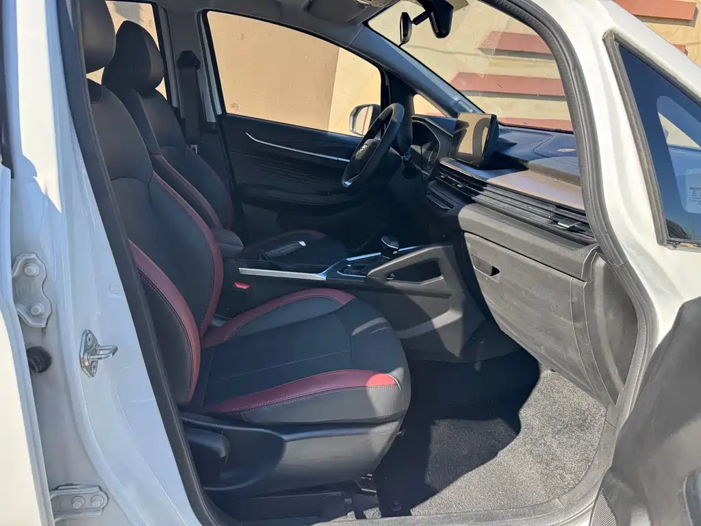 Geely Vision X3 — миниатюра 19
