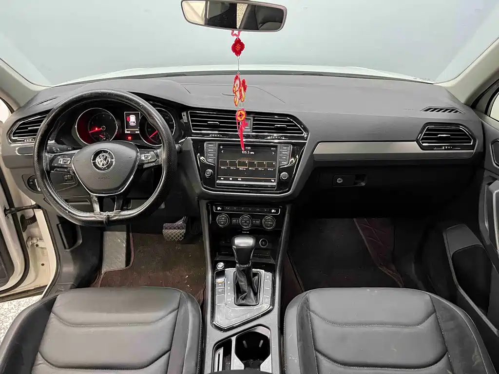 Volkswagen Tiguan L — миниатюра 10