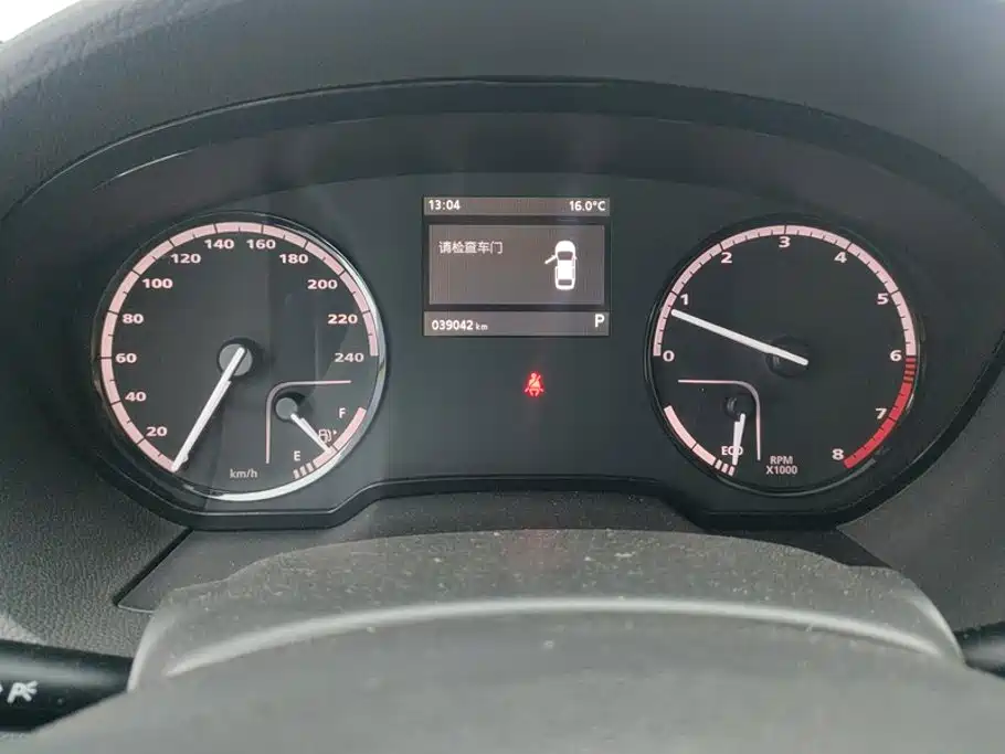 Qoros Qoros 3 — миниатюра 14