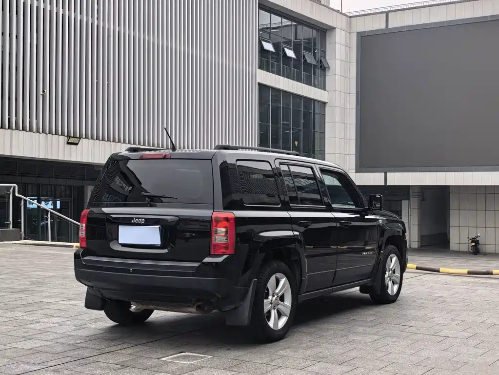 Jeep Patriot — миниатюра 19
