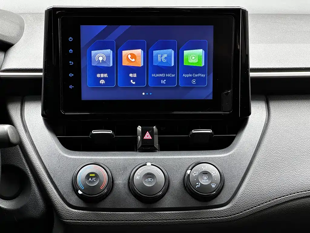 Toyota Corolla Cross — миниатюра 10