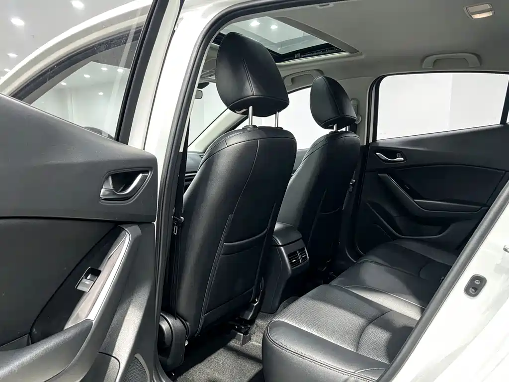 Mazda 3 Axela — миниатюра 6