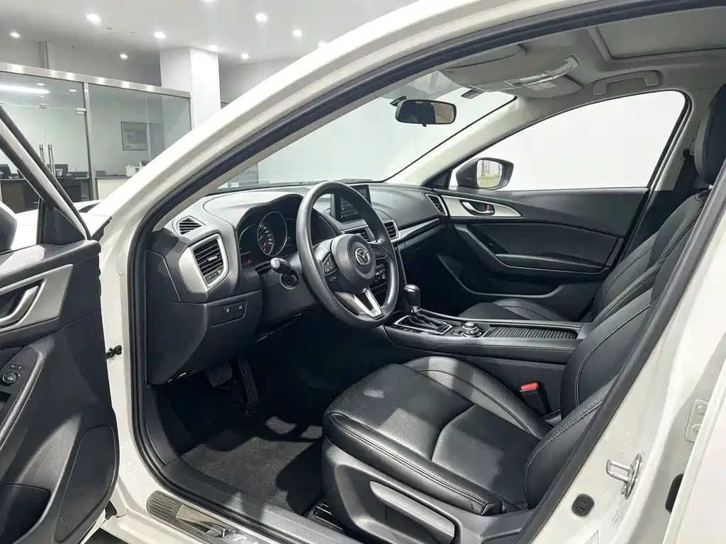 Mazda 3 Axela — миниатюра 5