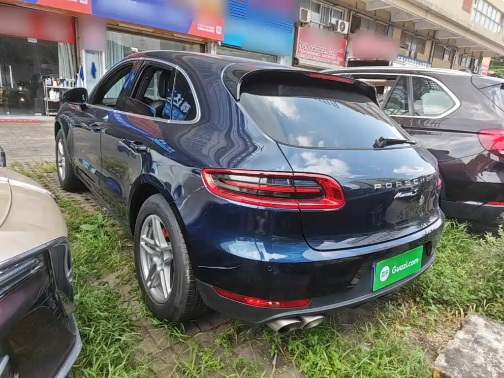 Porsche Macan — миниатюра 5