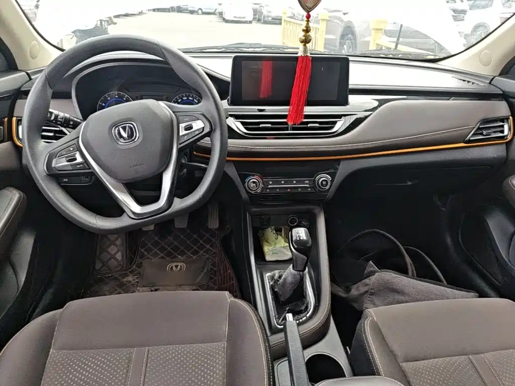 Changan Eado DT — миниатюра 10