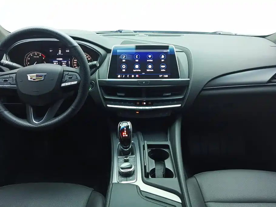 Cadillac CT5 2022 — фото 12