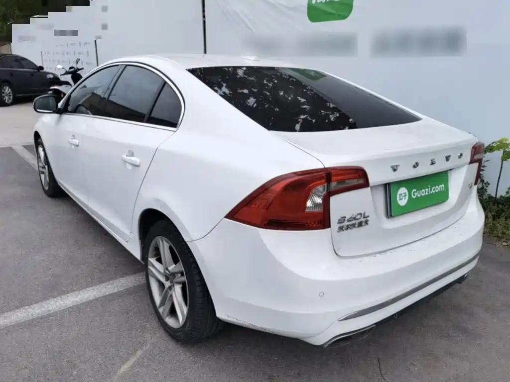 Volvo S60 — миниатюра 5