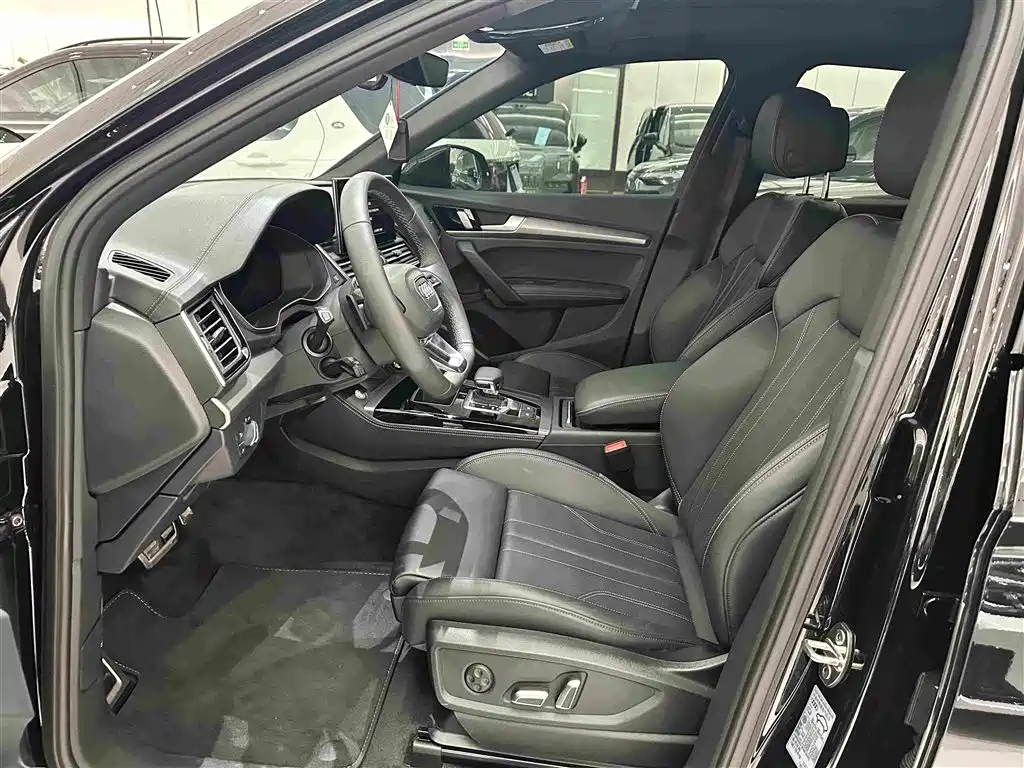 Audi Q5L — миниатюра 11