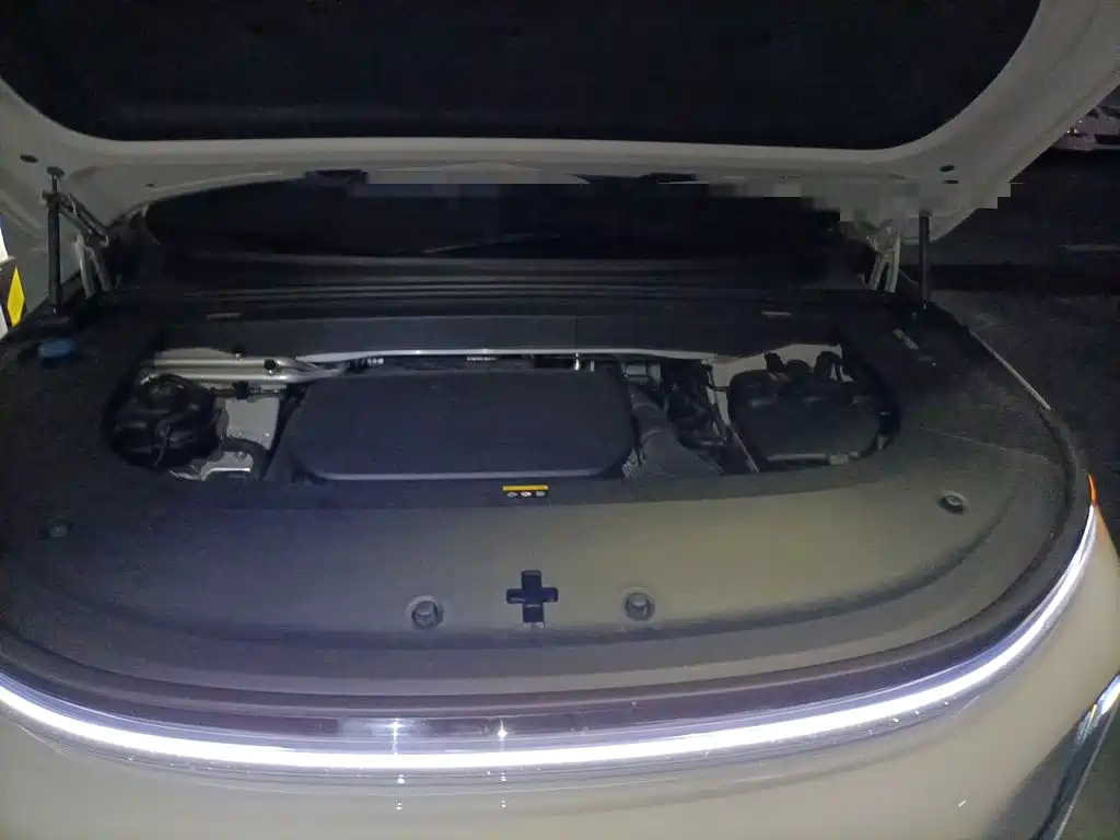 Li Auto Li L6 — миниатюра 16