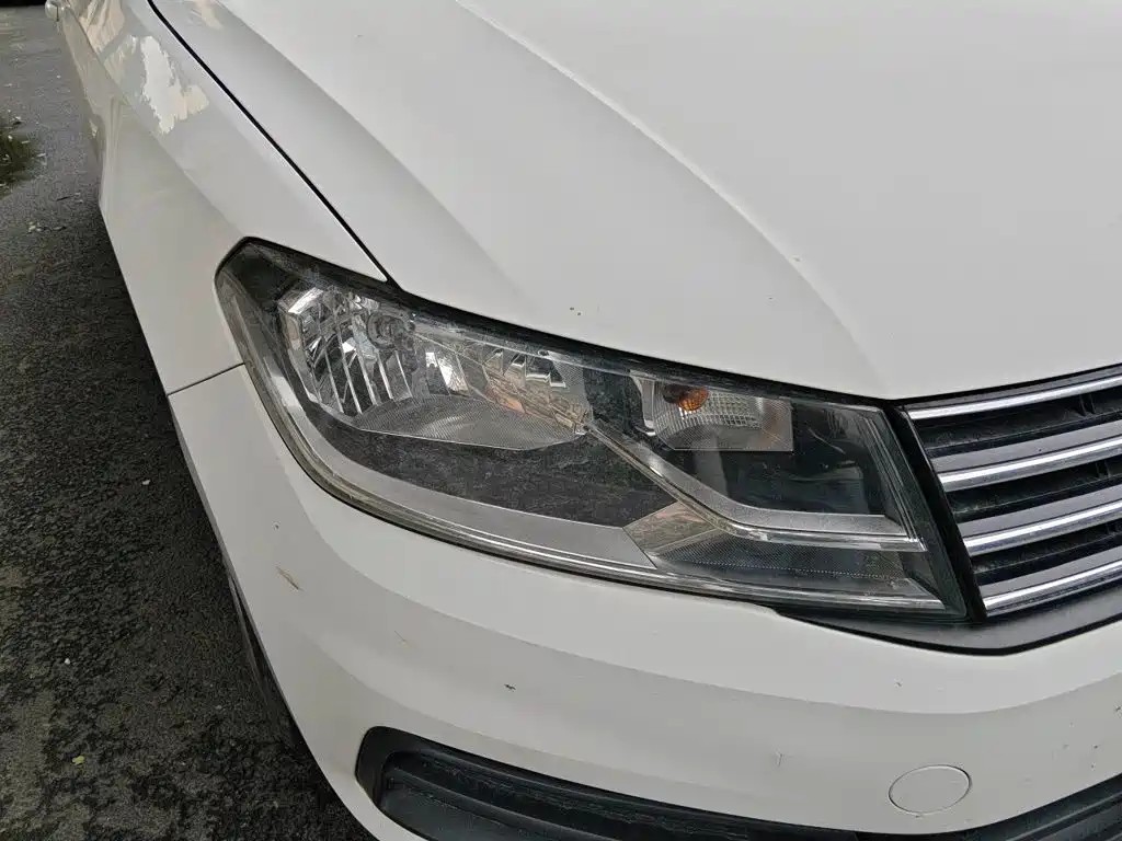 Volkswagen Santana — миниатюра 7