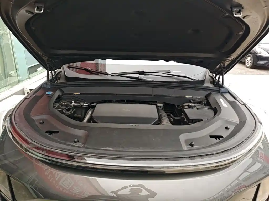 Li Auto Li L8 — миниатюра 20