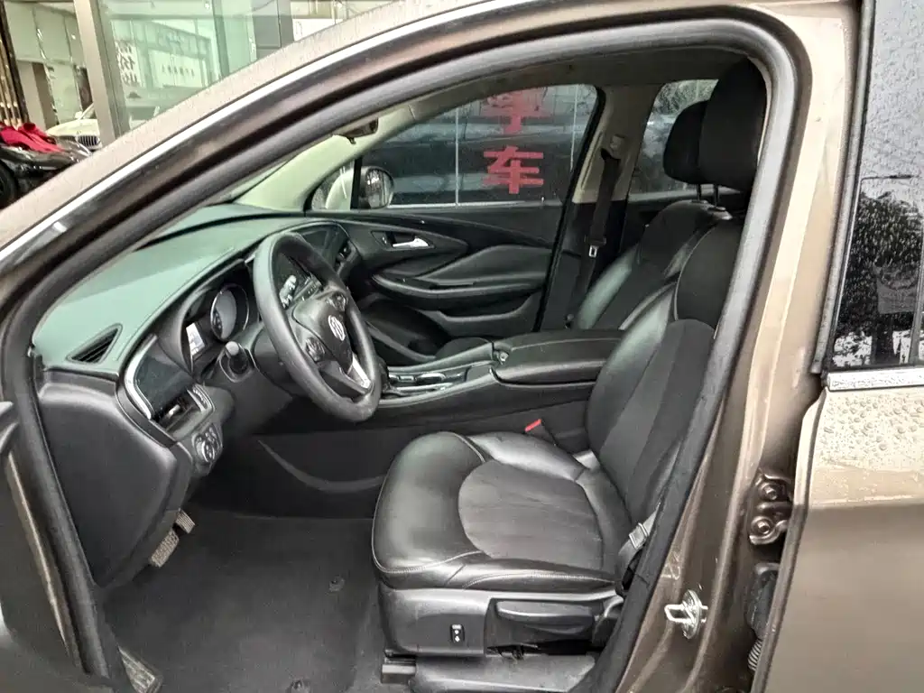 Buick Envision Plus — миниатюра 8