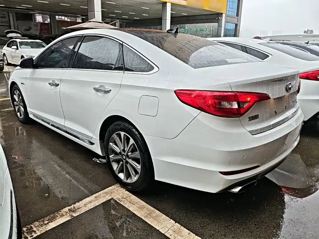 Hyundai Sonata — миниатюра 5