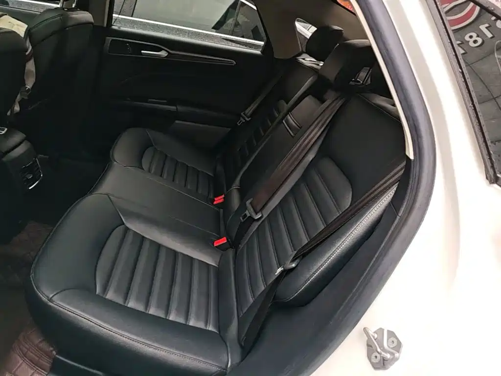 Ford Mondeo — миниатюра 17