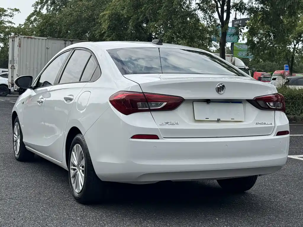 Buick Excelle — миниатюра 3