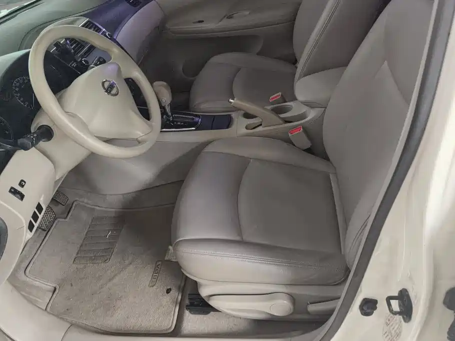 Nissan Tiida — миниатюра 9