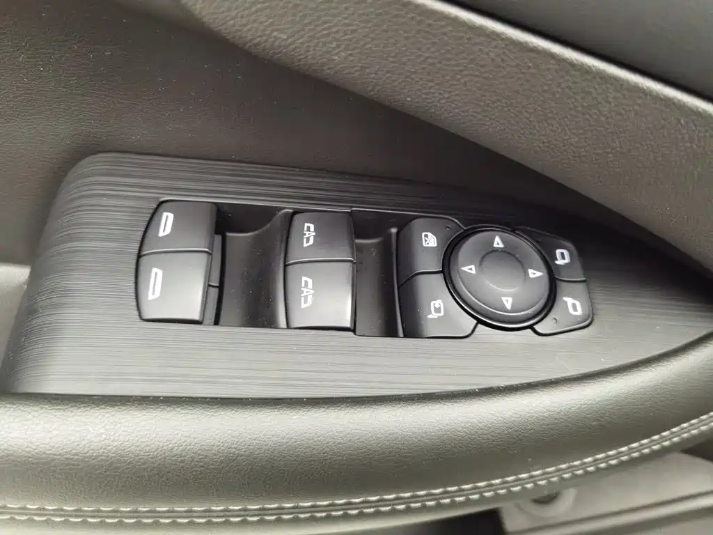 Buick LaCrosse — миниатюра 9