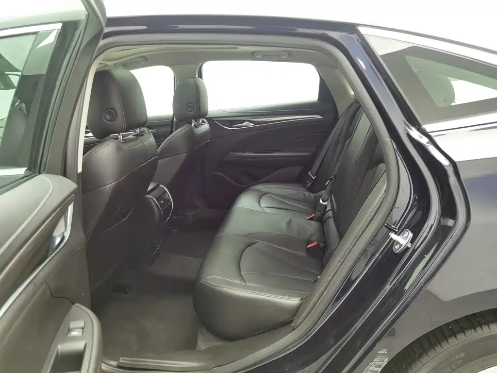 Buick LaCrosse — миниатюра 15