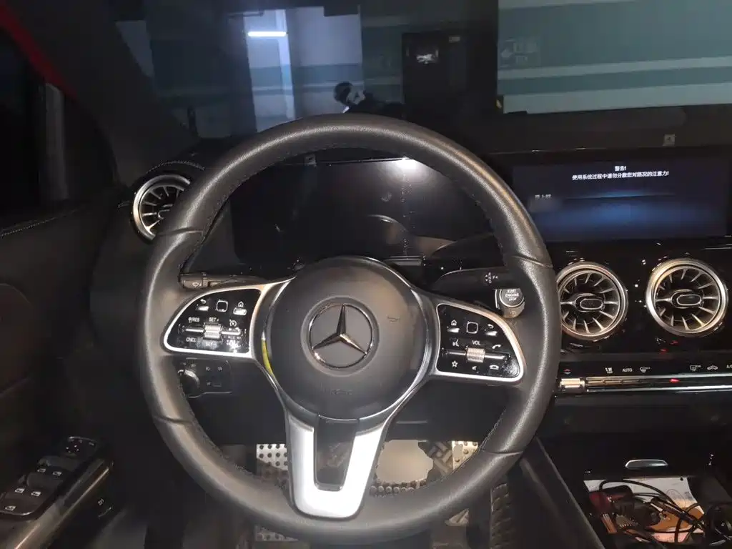 Mercedes-Benz GLA — миниатюра 6