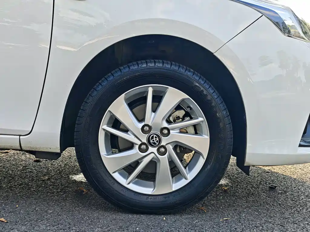 Toyota Yaris L — миниатюра 23
