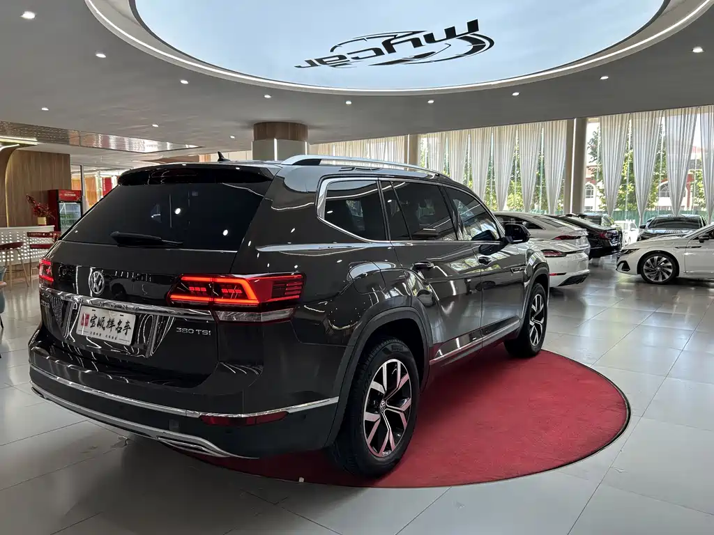 Volkswagen Teramont — миниатюра 5